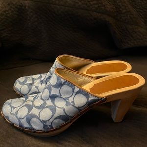 Coach Felicity P058 Denim Wooden Studded Clogs Sz8